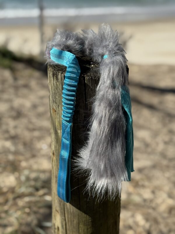 Tiger Tail Tug with Bungee handle - Image 2